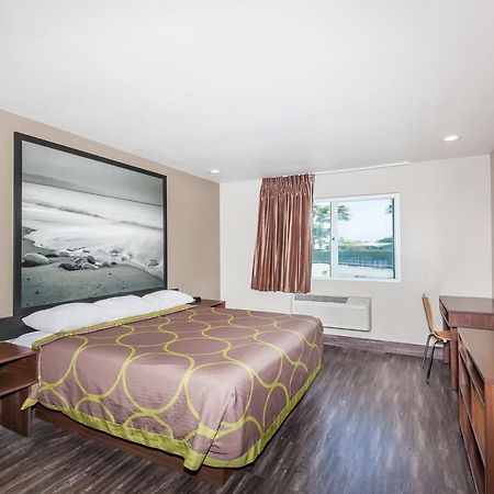 Super 8 By Wyndham San Diego/Imperial Beach Екстериор снимка
