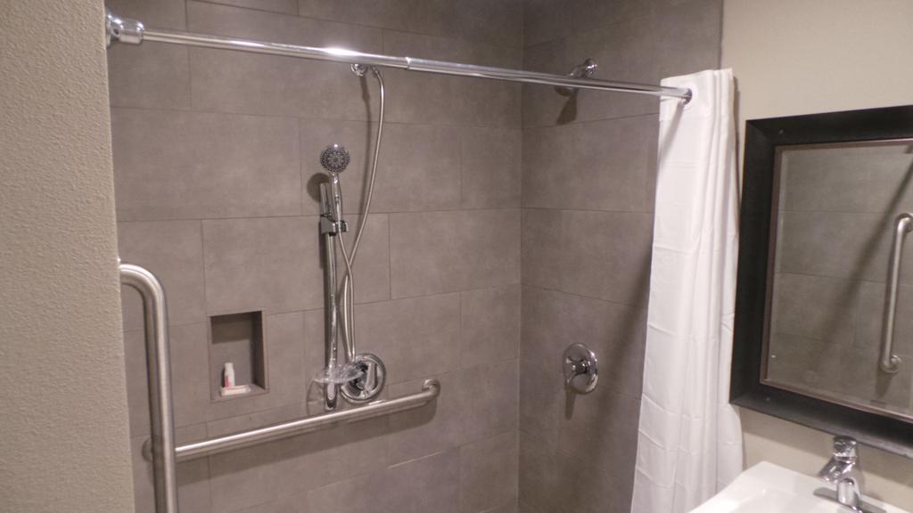 Super 8 By Wyndham San Diego/Imperial Beach Екстериор снимка