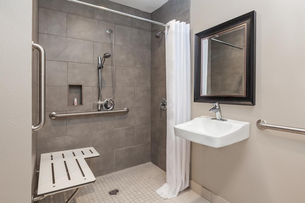 Super 8 By Wyndham San Diego/Imperial Beach Екстериор снимка