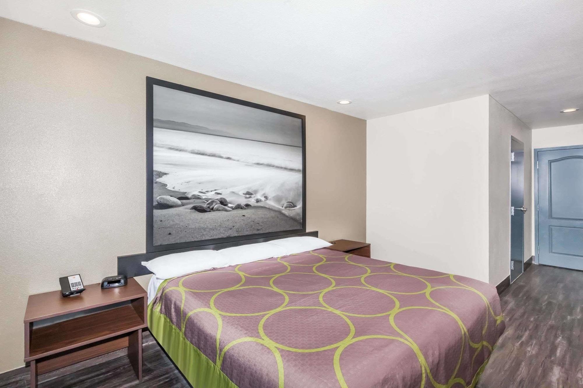 Super 8 By Wyndham San Diego/Imperial Beach Екстериор снимка